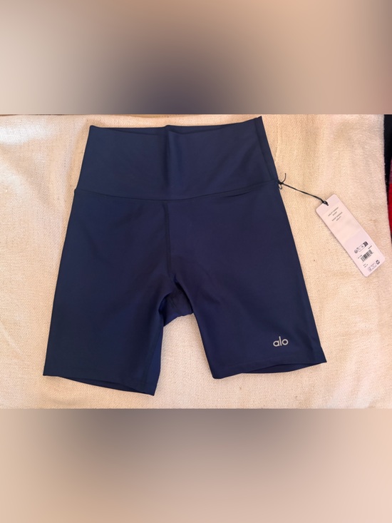 ALO Yoga Pants - ALO Yoga Navy Airlift Energy Short